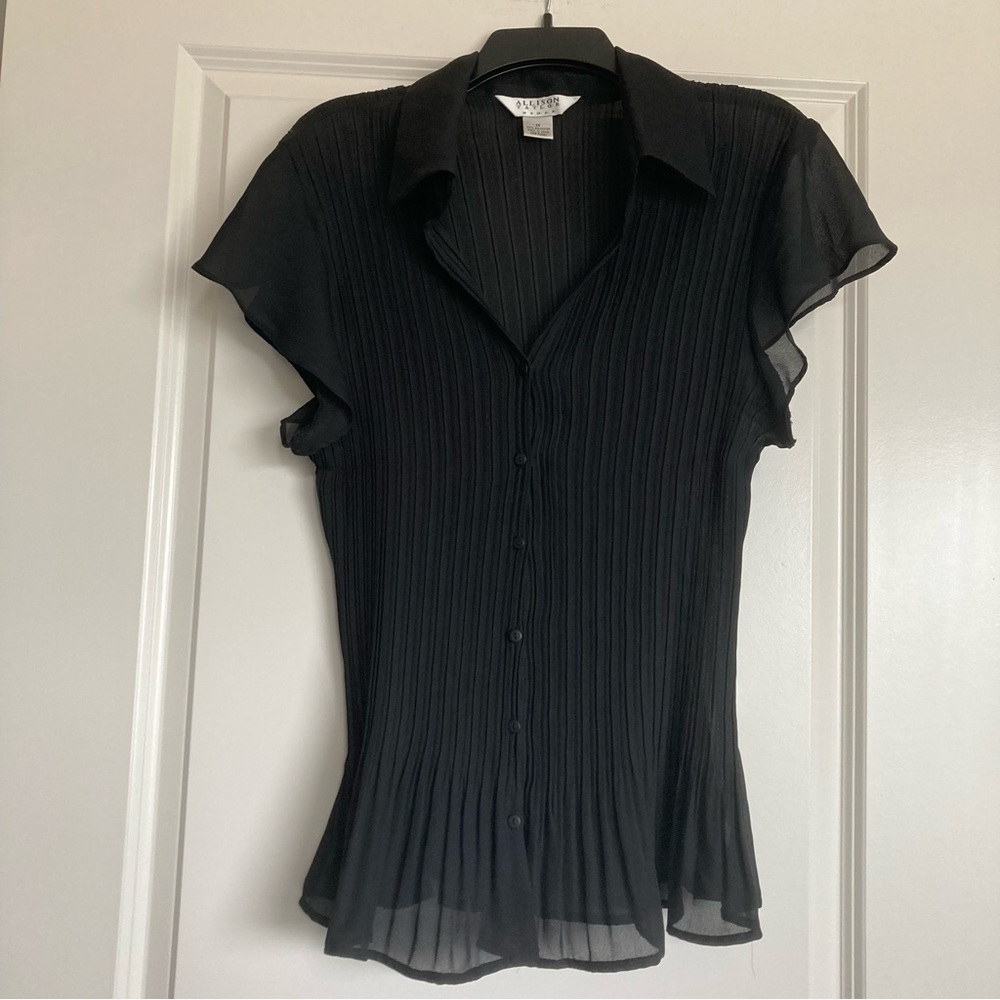 Black t-shirt